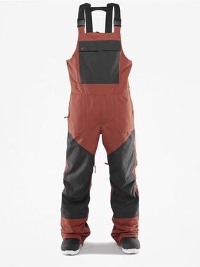 ThirtyTwo Basement Bib